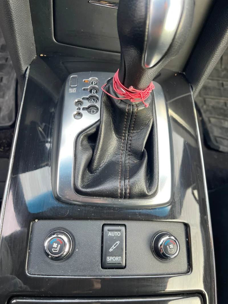 Infiniti QX70, снимка 11 - Автомобили и джипове - 52830774