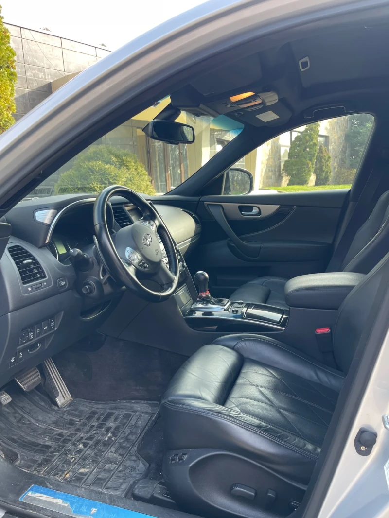 Infiniti QX70, снимка 4 - Автомобили и джипове - 52830774