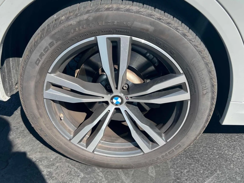 BMW X7 * xDrive40i * CARFAX * БЕЗ ПЪРВОНАЧАЛНА ВНОСКА, снимка 10 - Автомобили и джипове - 53014101
