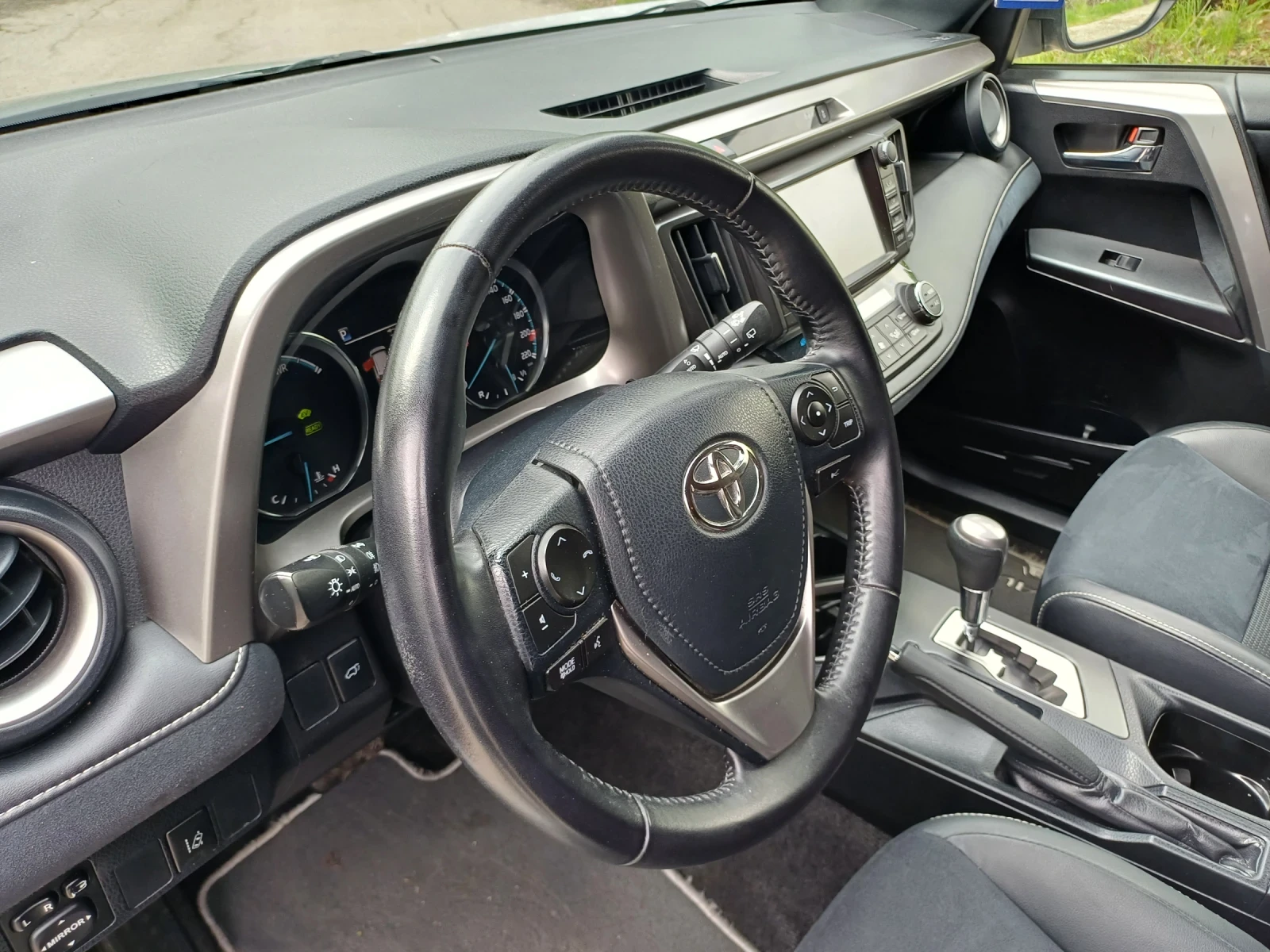 Toyota Rav4 2.5 Hybrid Dynamic - изображение 10