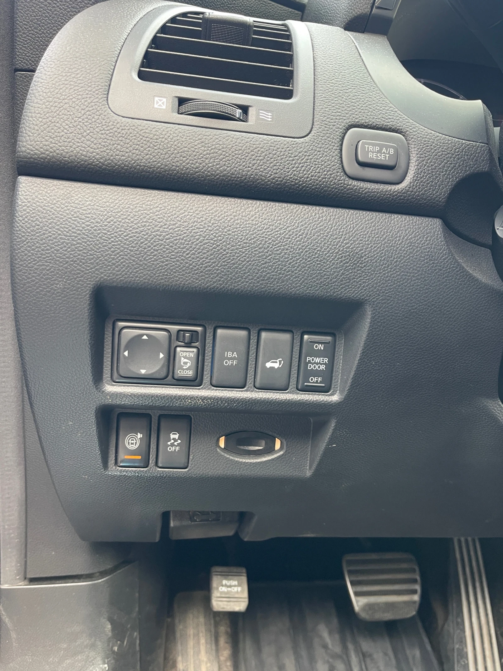 Infiniti QX70  - изображение 10