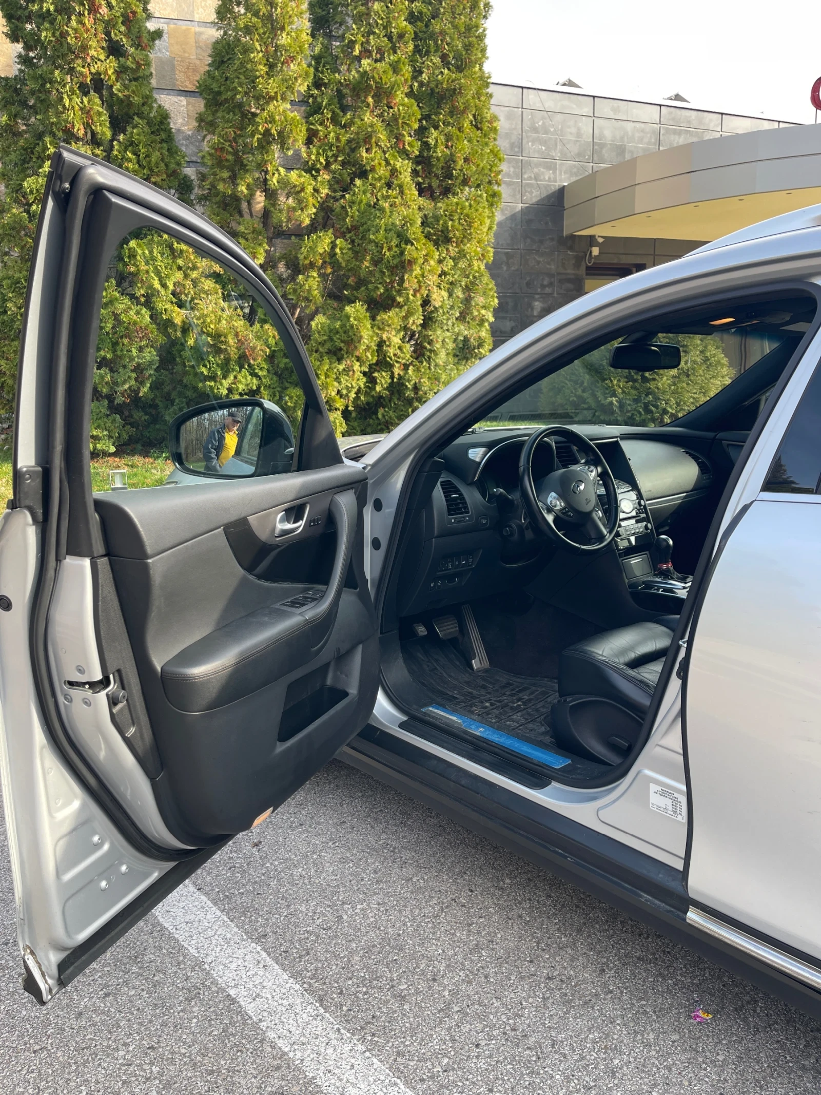 Infiniti QX70  - изображение 3