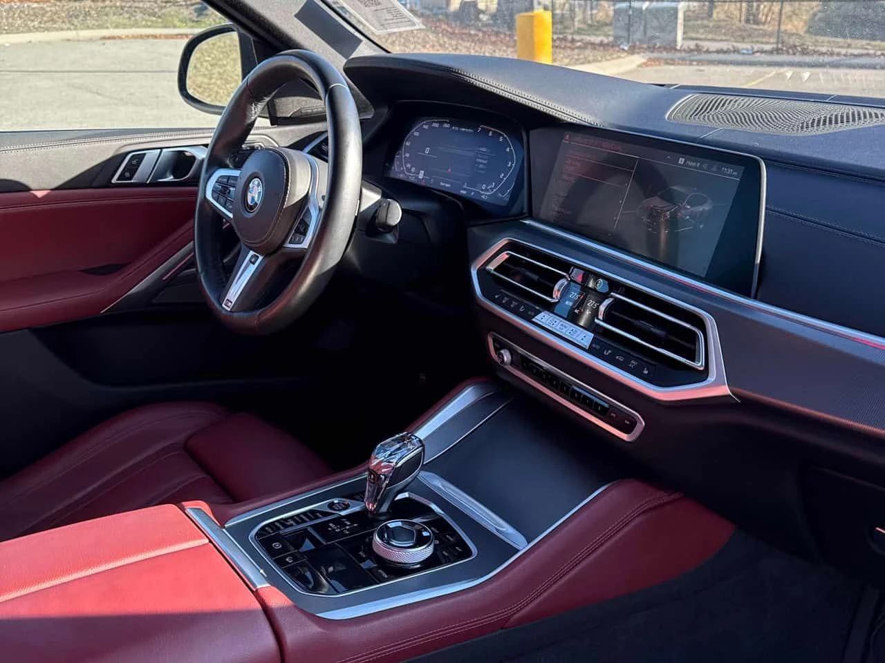 BMW X6 * M50i * CARFAX * LASER * МАСАЖ * ОБДУХВАНЕ * HK, снимка 15 - Автомобили и джипове - 53755726