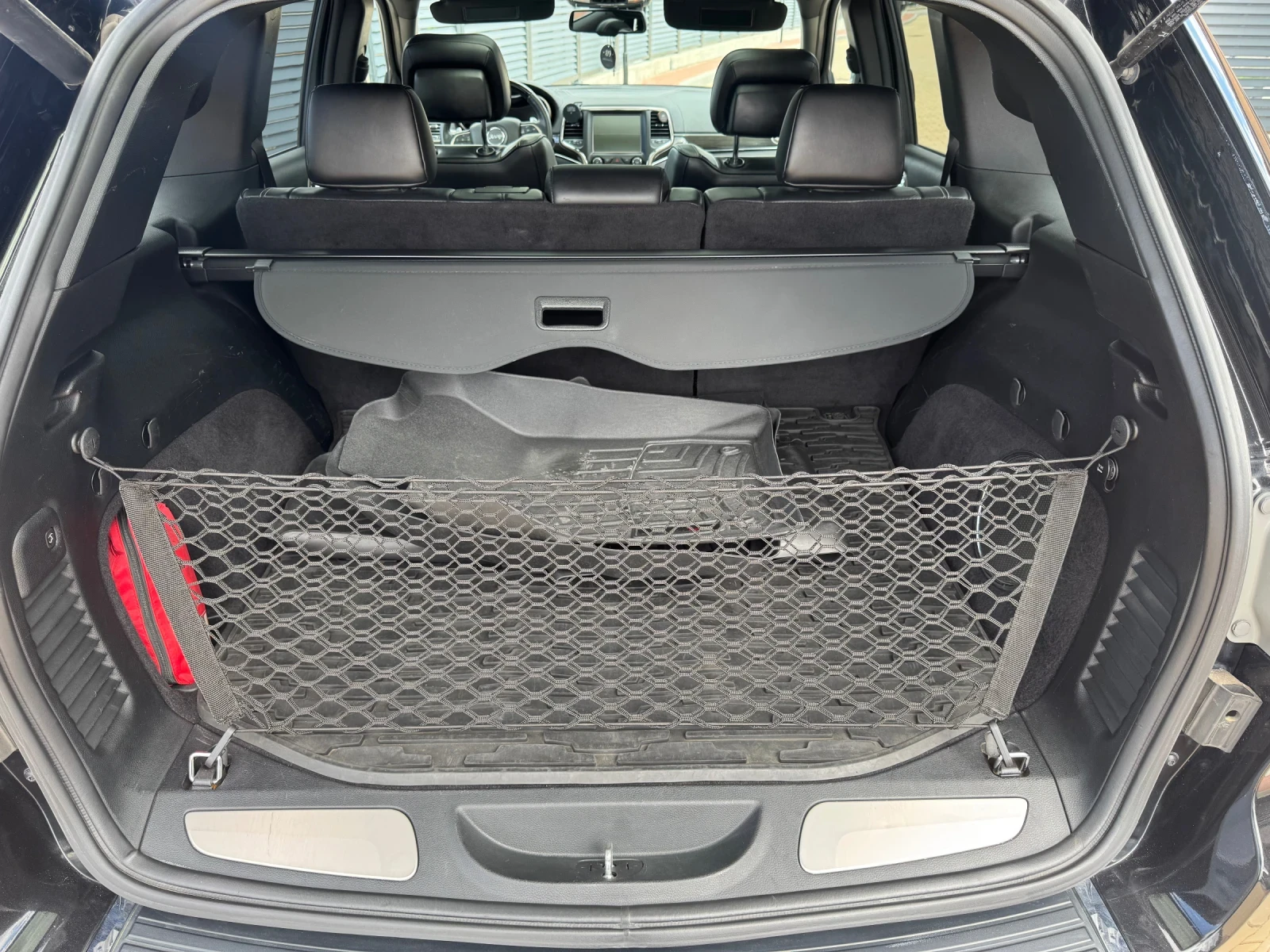 Jeep Grand cherokee 3.6 Overland , снимка 13 - Автомобили и джипове - 54486392