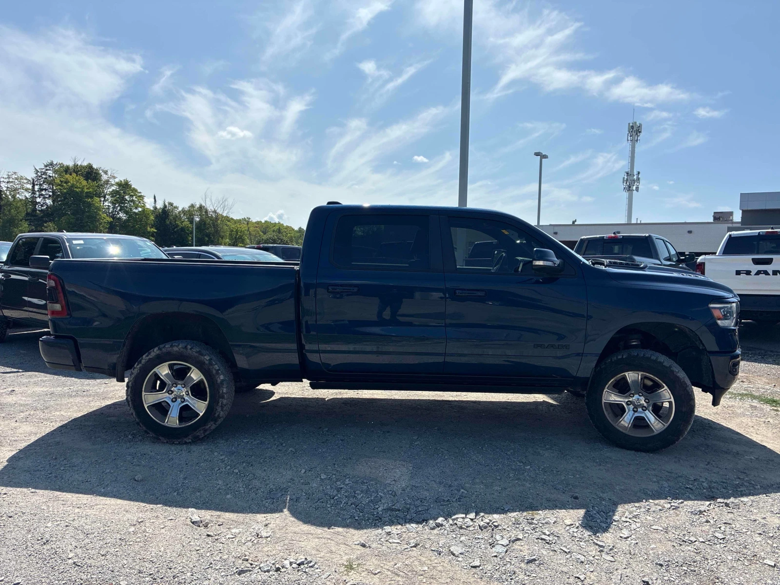 Dodge RAM 1500 * Sport * CARFAX * ЦЕНА ДО БГ, снимка 17 - Автомобили и джипове - 55972705