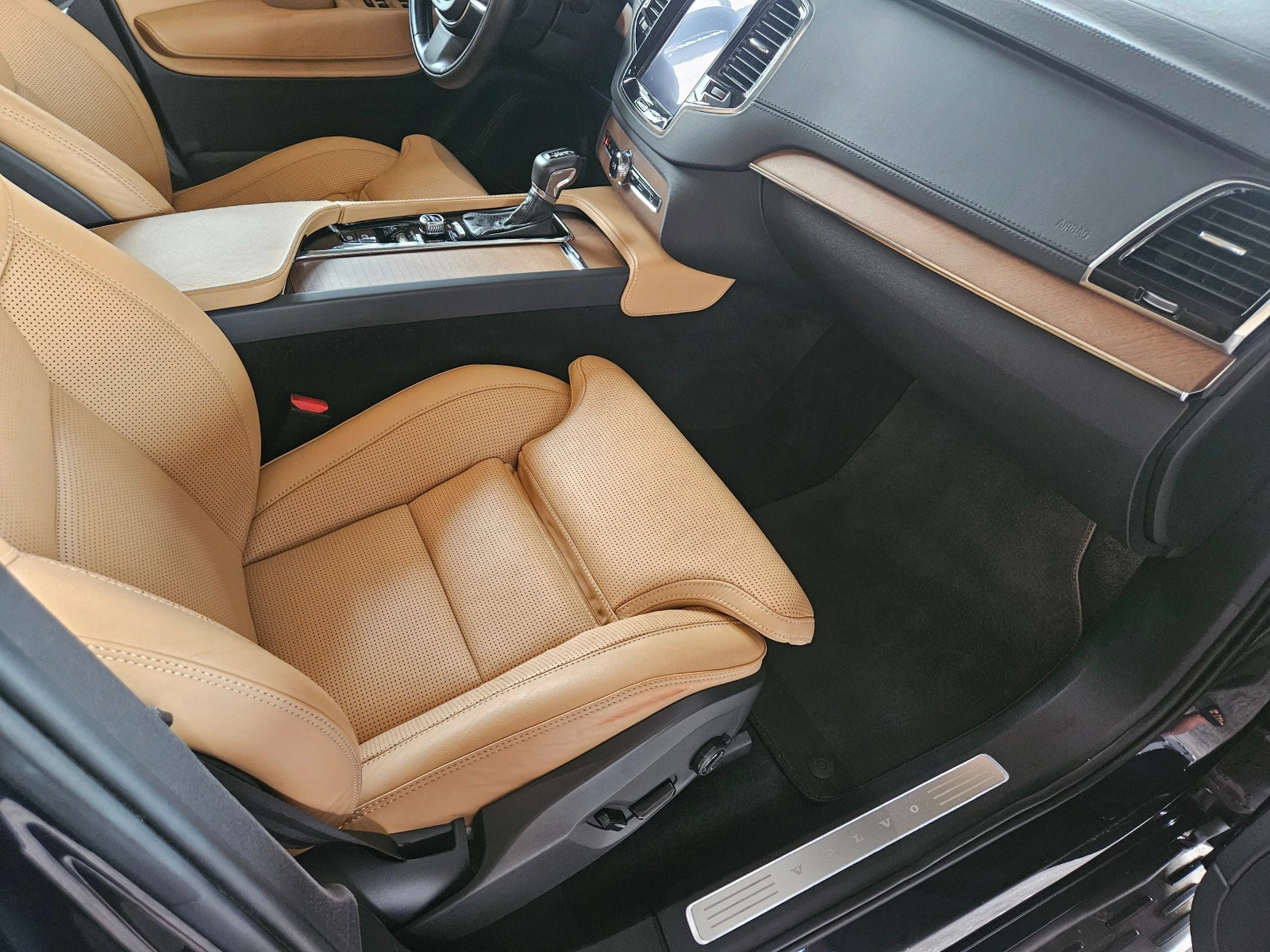 Volvo Xc90 INSCRIPTION, снимка 10 - Автомобили и джипове - 55973662