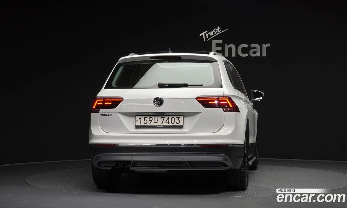 VW Tiguan 2.0 TDI Prestige, снимка 4 - Автомобили и джипове - 56122208