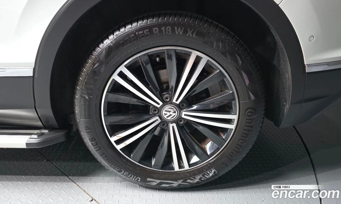 VW Tiguan 2.0 TDI Prestige, снимка 5 - Автомобили и джипове - 56122208