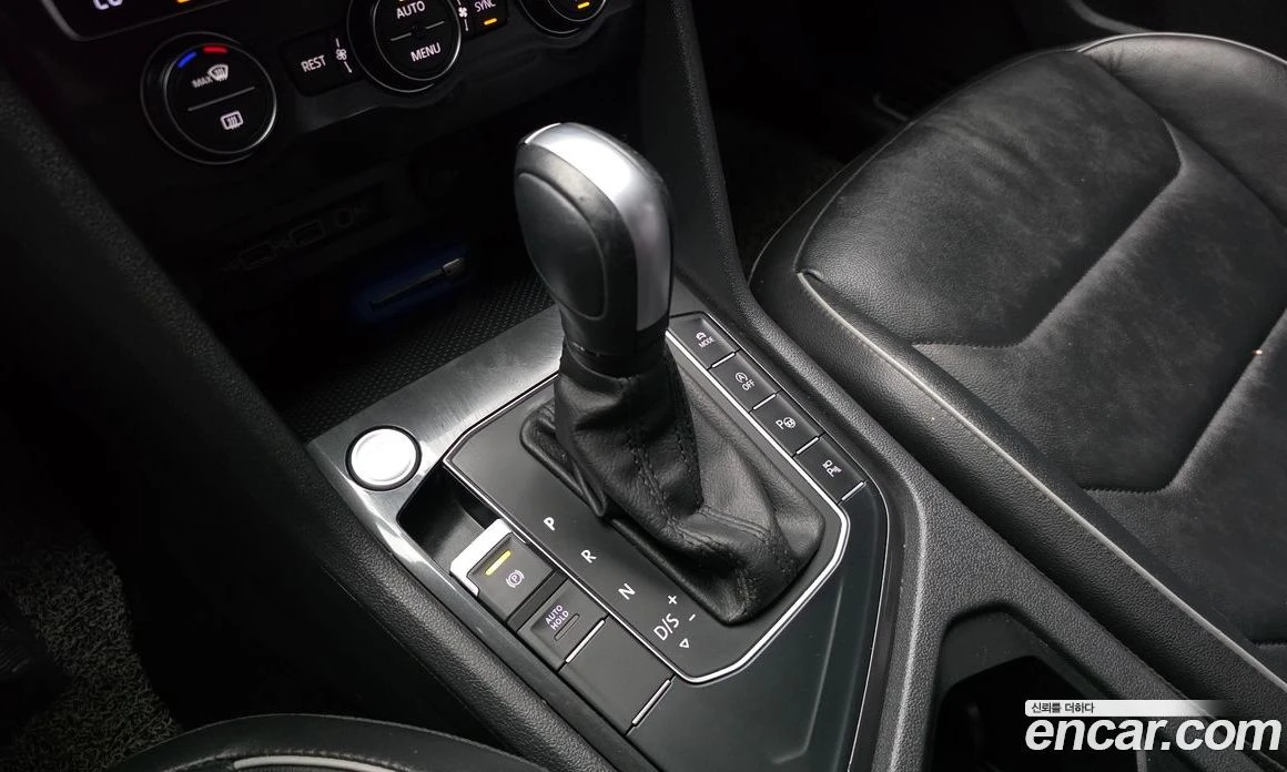 VW Tiguan 2.0 TDI Prestige, снимка 12 - Автомобили и джипове - 56122208