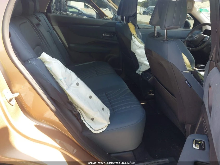 Nissan Ariya Platinum+ , снимка 8 - Автомобили и джипове - 56320121