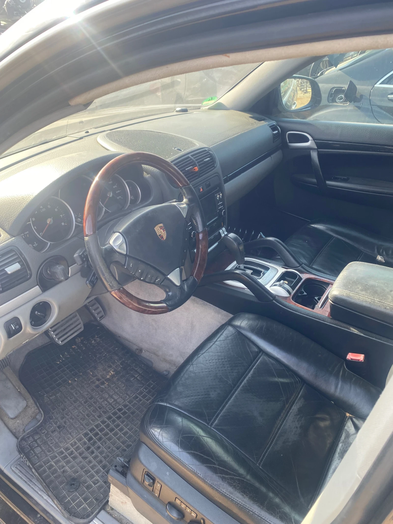 Porsche Cayenne 4.5/V8, снимка 4 - Автомобили и джипове - 56384387