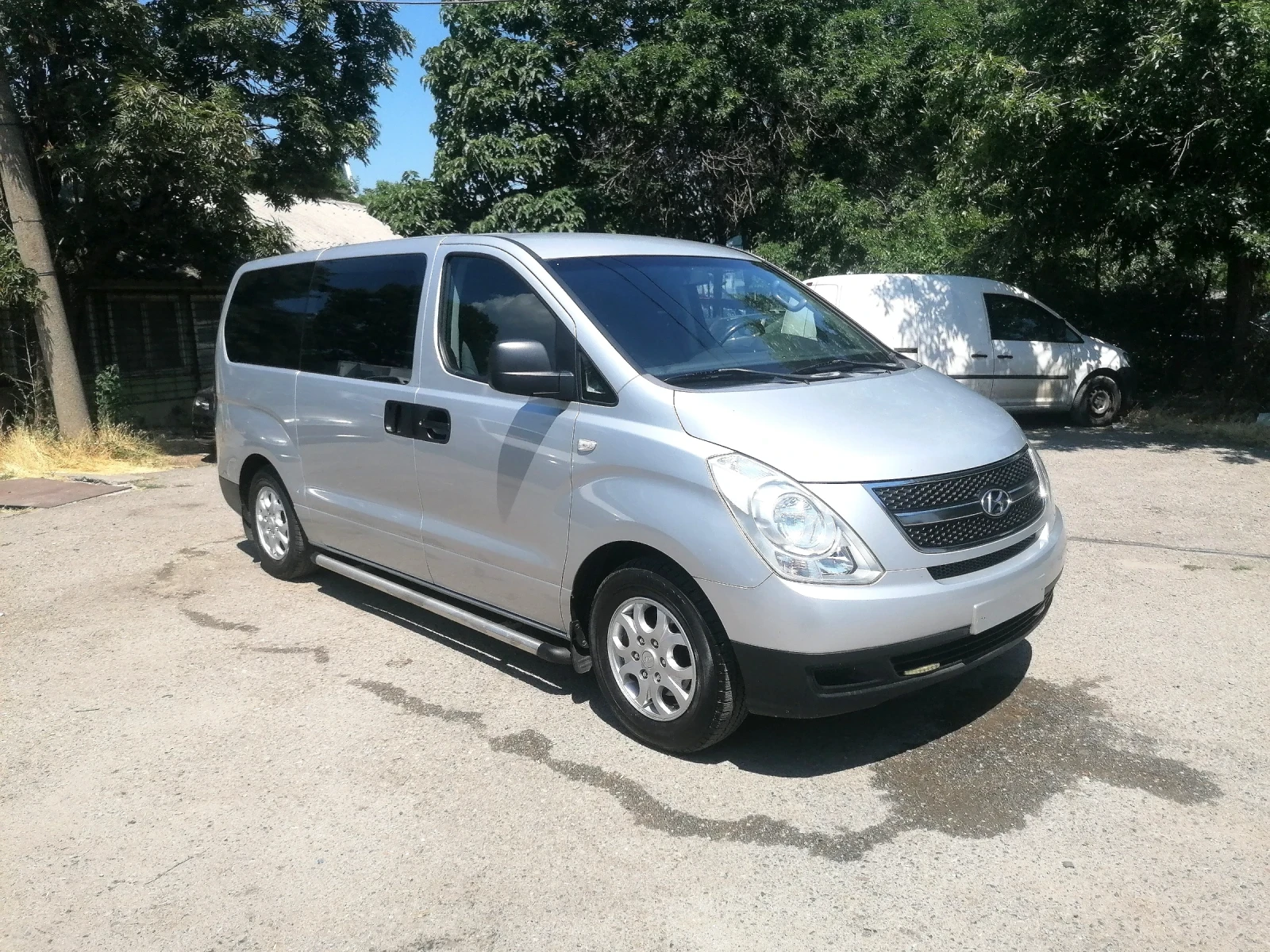 Hyundai H1 2.5d 170 к.с. 6 места, снимка 1