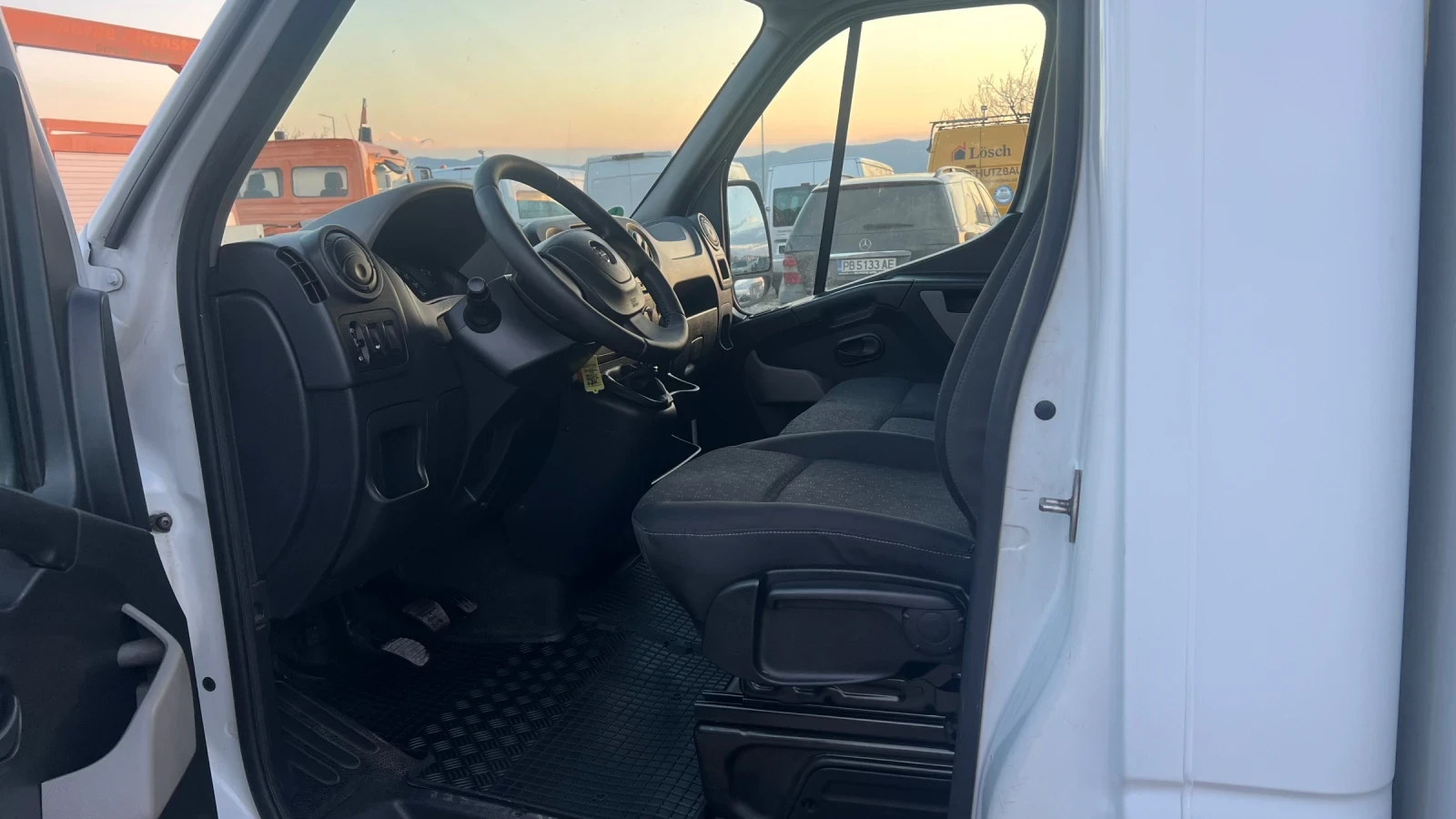 Opel Movano 2.3 163 кс ТОП ТОП - изображение 8