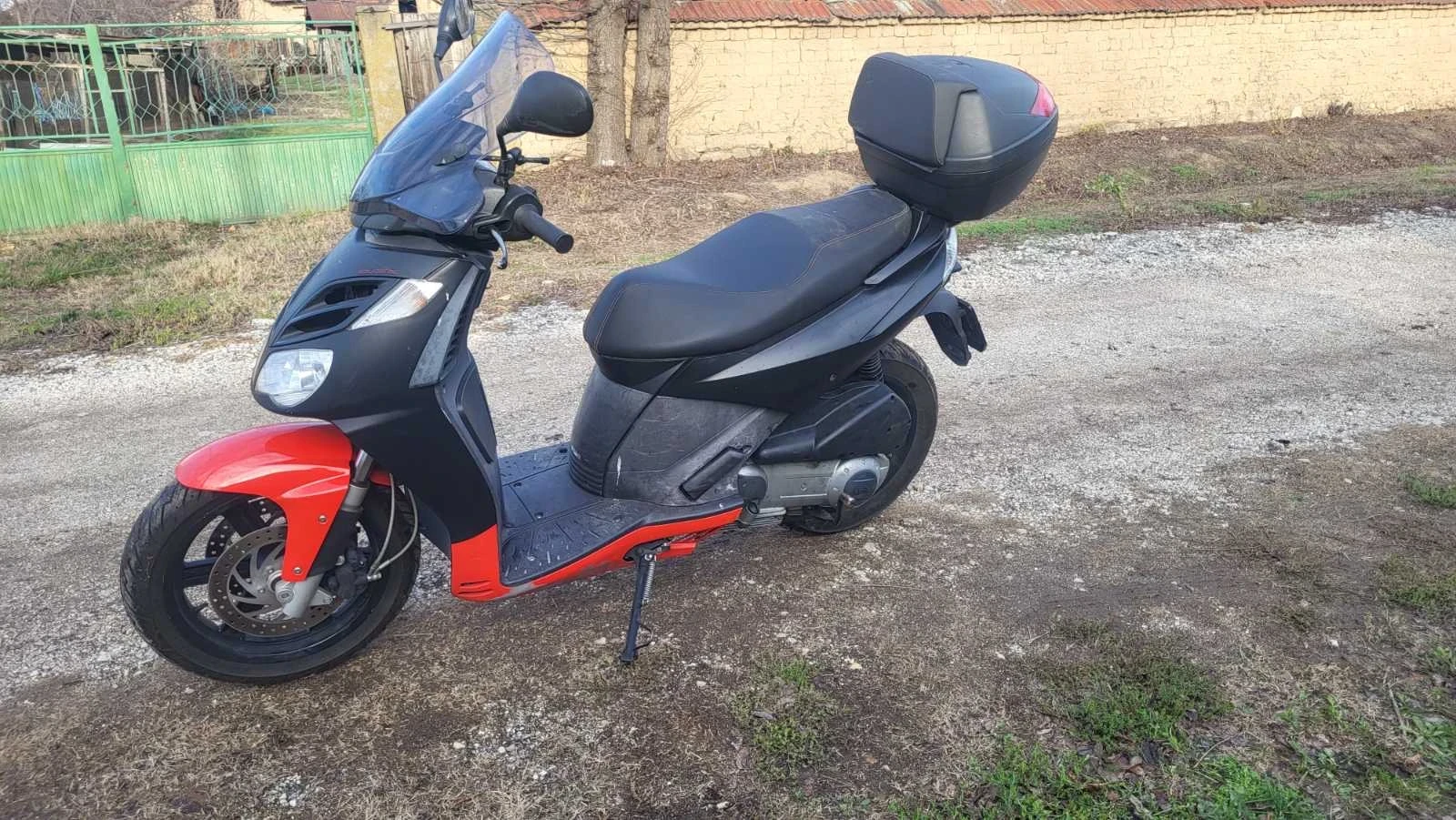 Aprilia Sx, снимка 2 - Мотоциклети и мототехника - 54251140