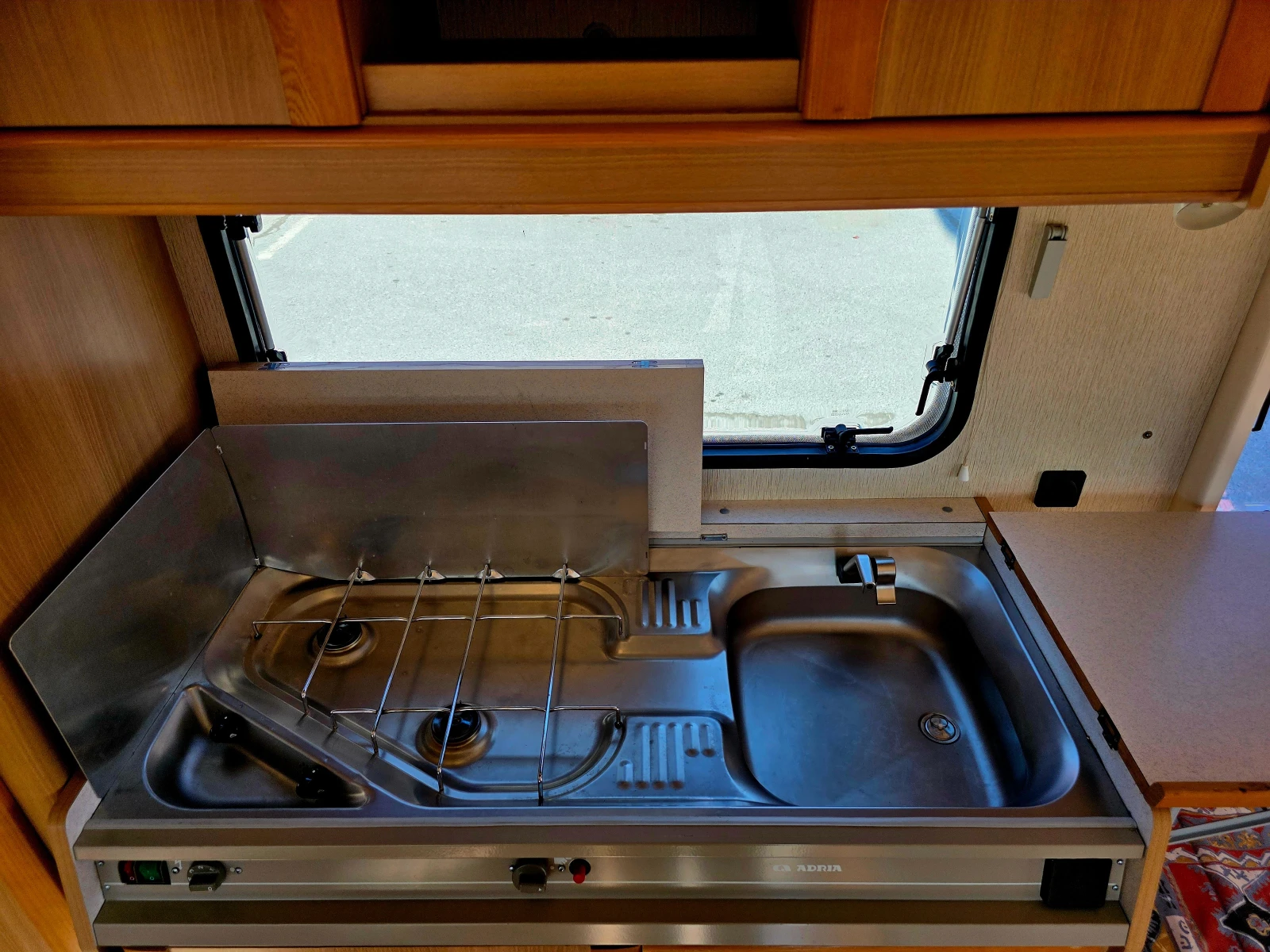 Каравана Adria ! ! ! B 502 UL ! ! ! КЛИМАТИК ! ! !, снимка 14 - Каравани и кемпери - 53758843