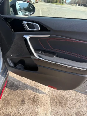 Kia Pro ceed ProCeed GT 1.6 T-GDi 204 к.с. Shooting Brake, снимка 13