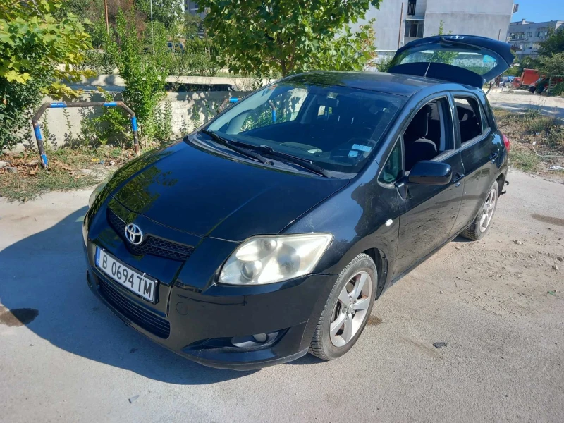 Toyota Auris, снимка 1 - Автомобили и джипове - 46926243