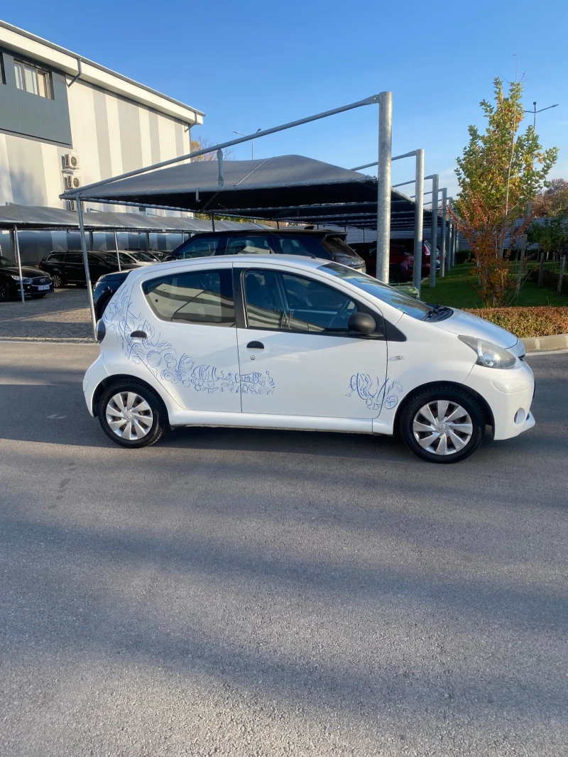 Toyota Aygo, снимка 3 - Автомобили и джипове - 48613722