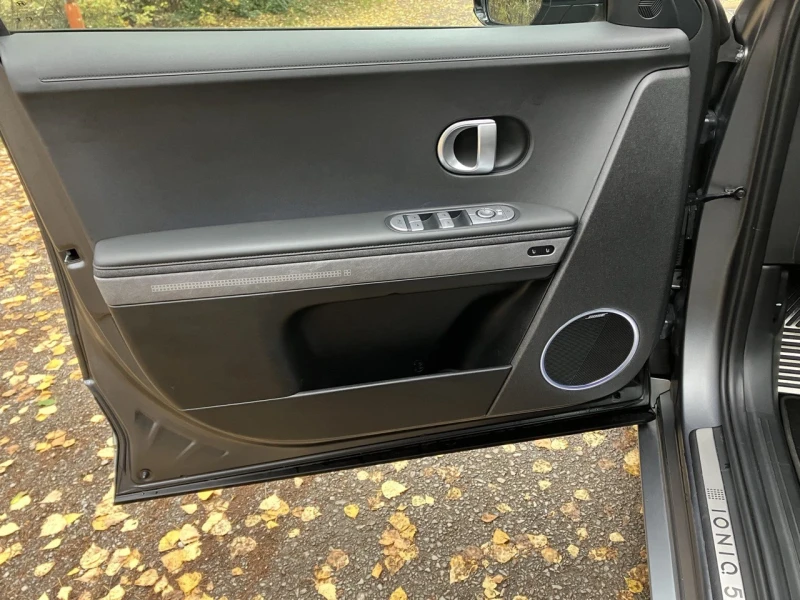 Hyundai Ioniq 5 Hyundai Ioniq 5 Premium + , снимка 9 - Автомобили и джипове - 47984151