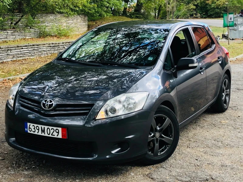 Toyota Auris 1.4D4D, снимка 2 - Автомобили и джипове - 48442181