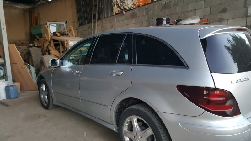 Mercedes-Benz R 320, снимка 11 - Автомобили и джипове - 48466095