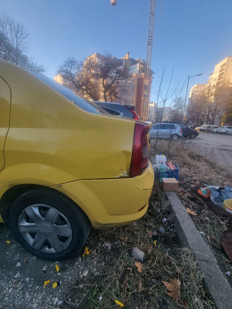 Dacia Logan, снимка 4 - Автомобили и джипове - 48510839