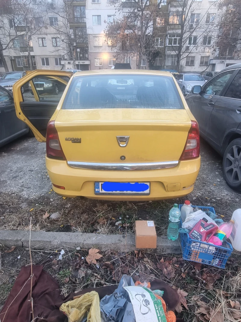 Dacia Logan, снимка 9 - Автомобили и джипове - 48510839