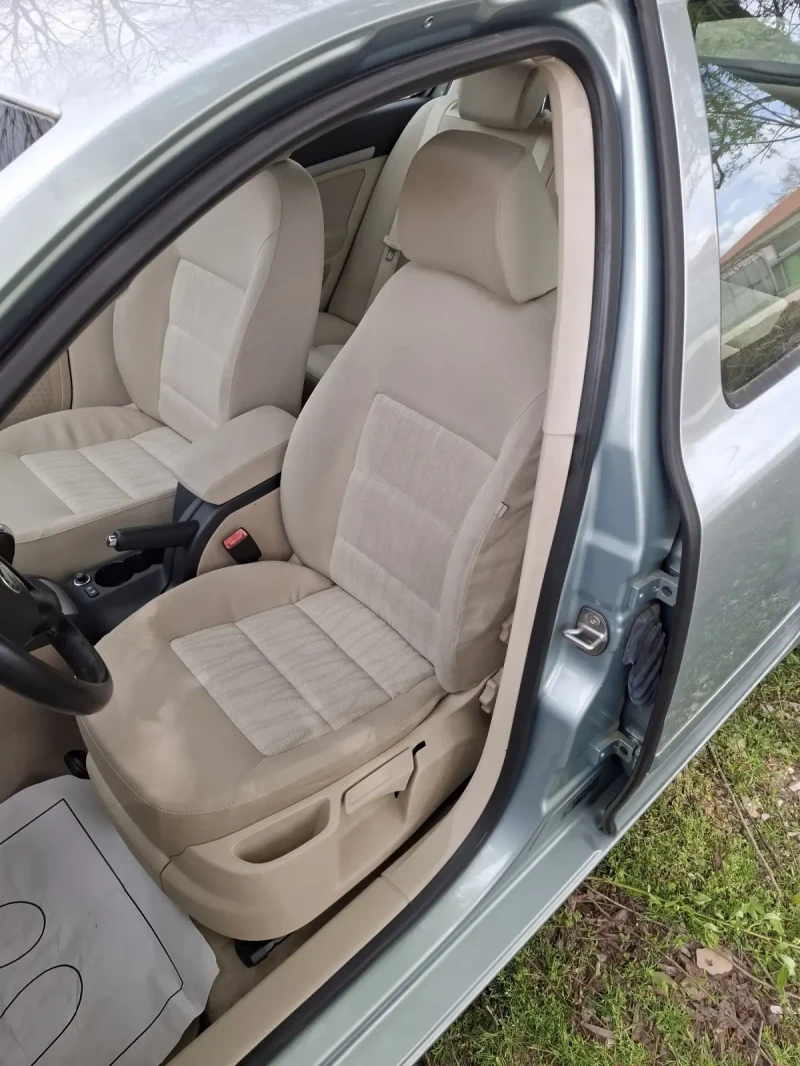 Skoda Octavia 1.8, снимка 7 - Автомобили и джипове - 49891194