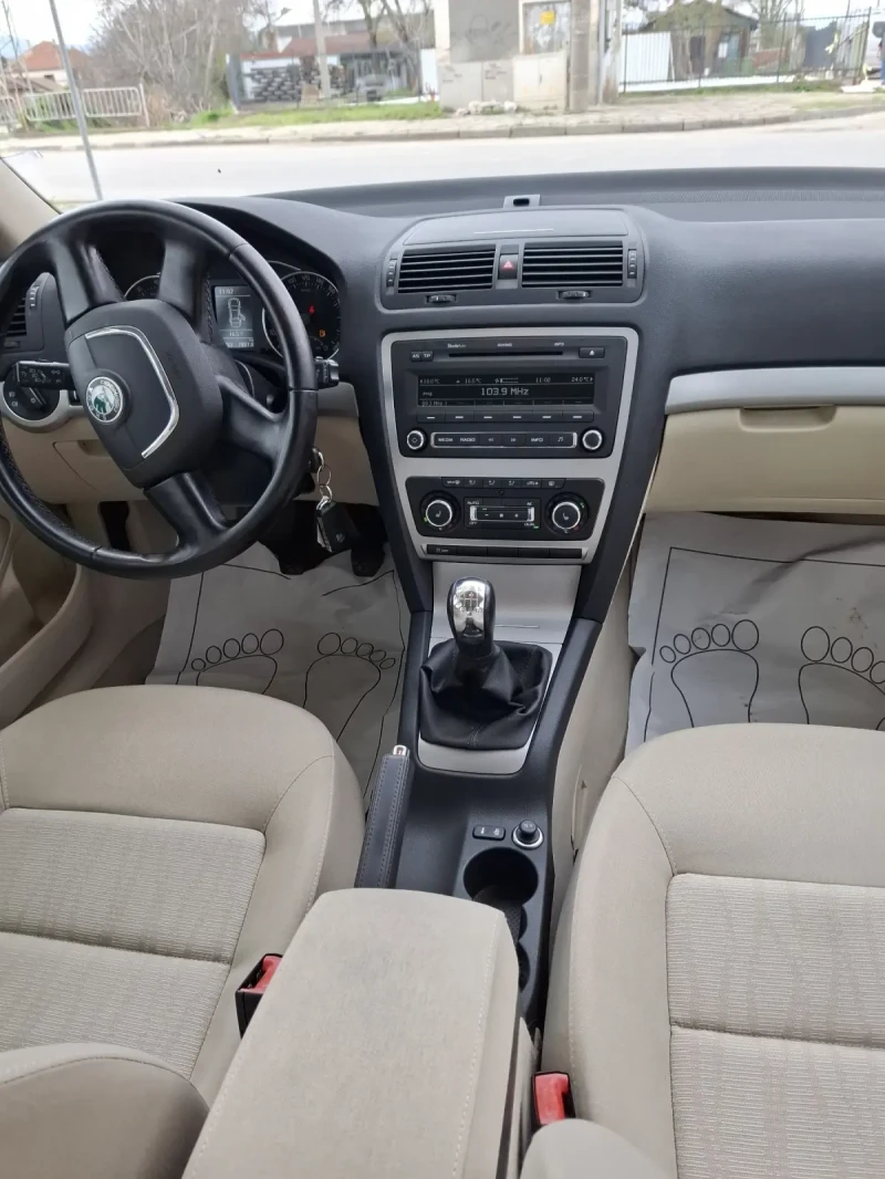 Skoda Octavia 1.8, снимка 5 - Автомобили и джипове - 49891194