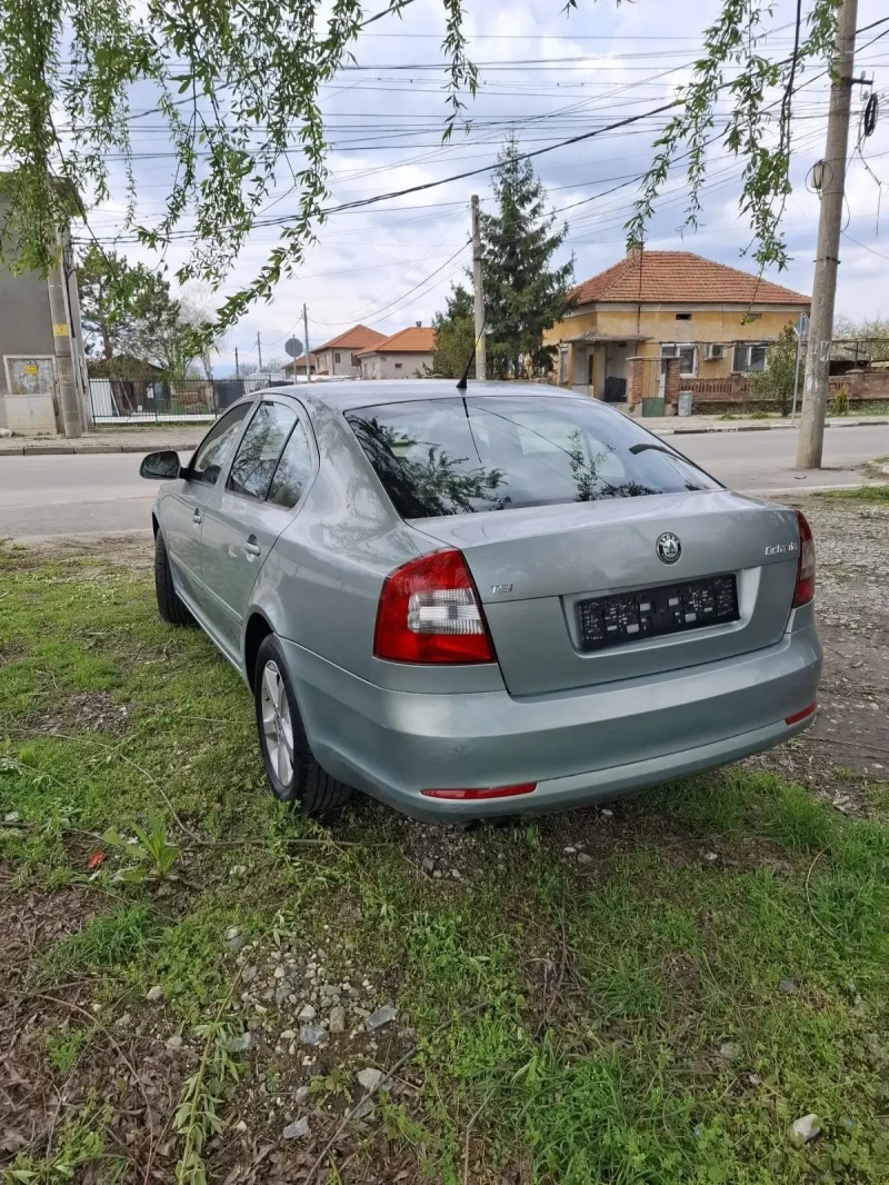 Skoda Octavia 1.8, снимка 4 - Автомобили и джипове - 49891194