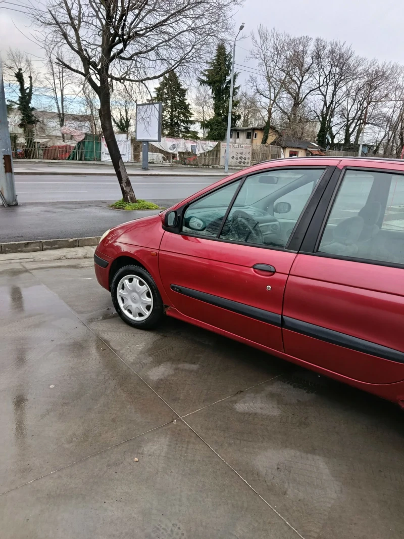 Renault Scenic, снимка 4 - Автомобили и джипове - 53052980