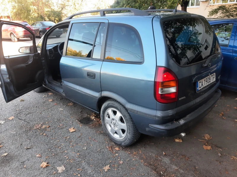Opel Zafira, снимка 6 - Автомобили и джипове - 53168357