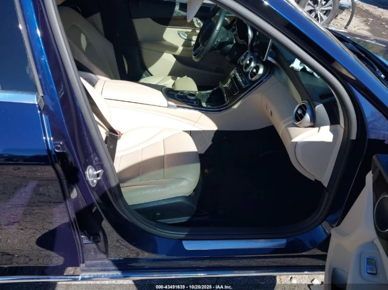 Mercedes-Benz C 300 2018 MERCEDES-BENZ C 300, снимка 10 - Автомобили и джипове - 53339452