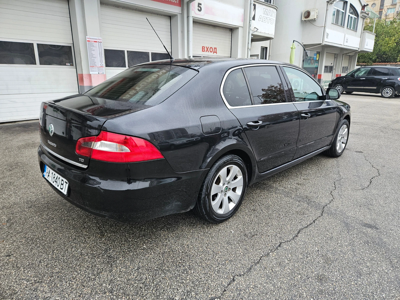 Skoda Superb 2.0TDI - изображение 5