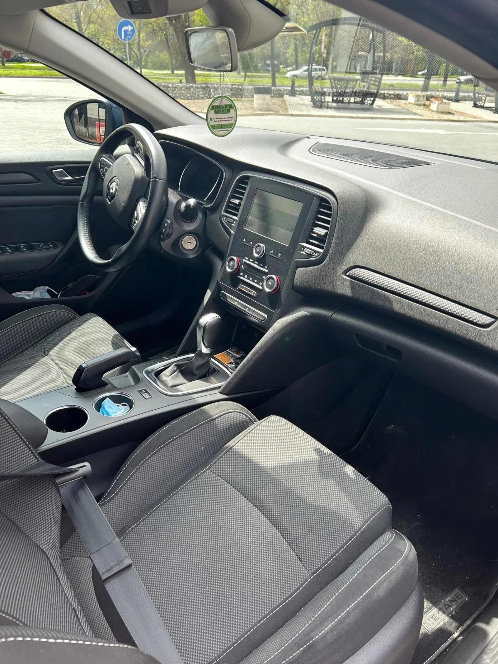 Renault Megane 1.5 dci , снимка 4 - Автомобили и джипове - 54116536