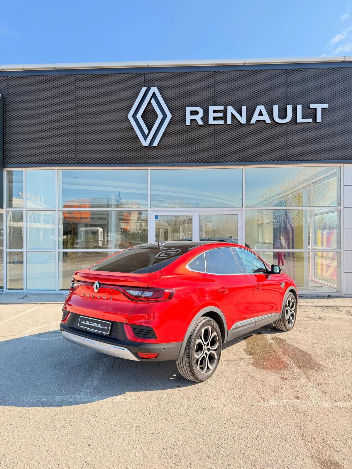 Renault Arkana Intens TCe 140 к.с. EDC - изображение 2