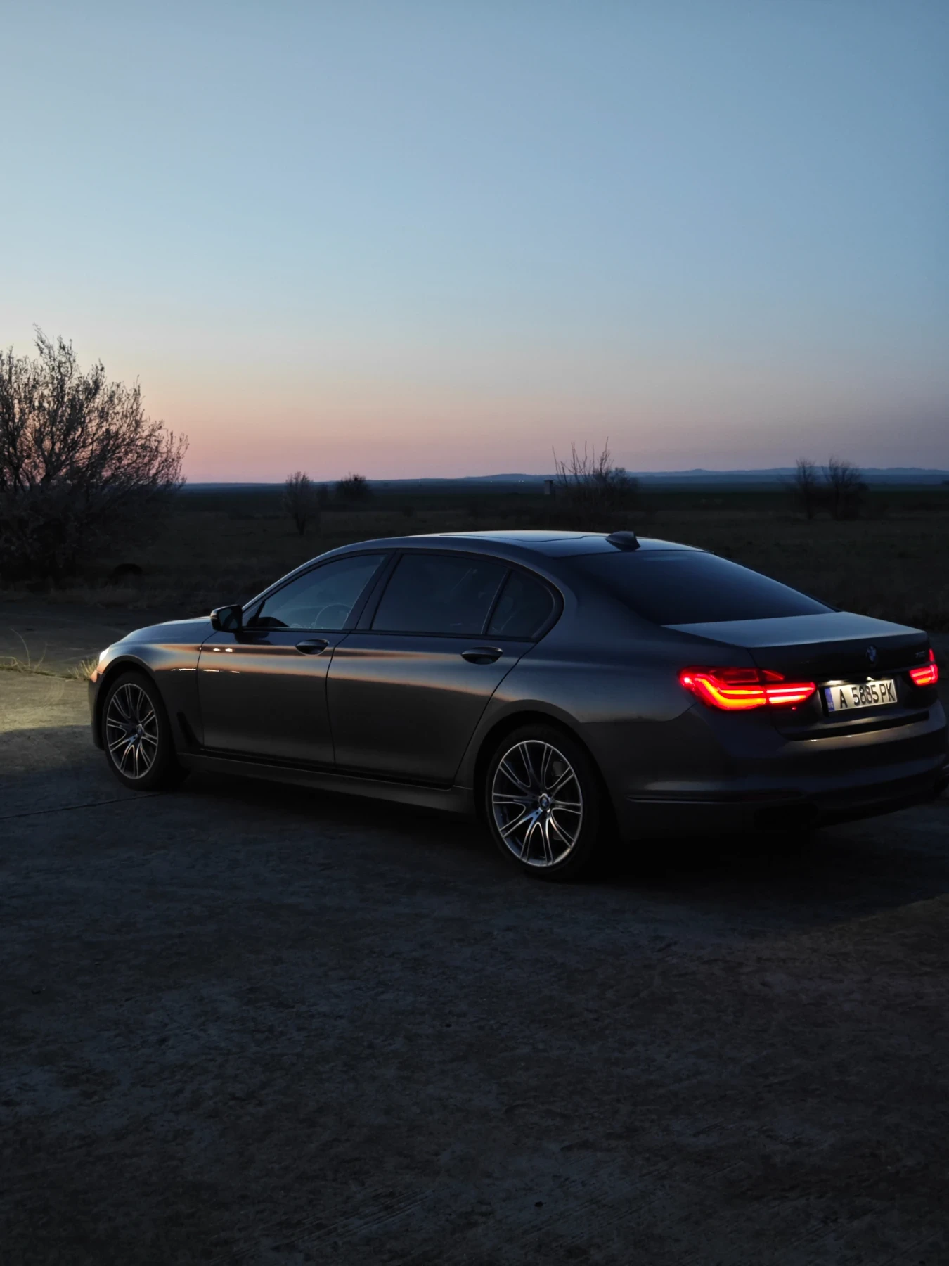 BMW 750 | Mobile.bg   16
