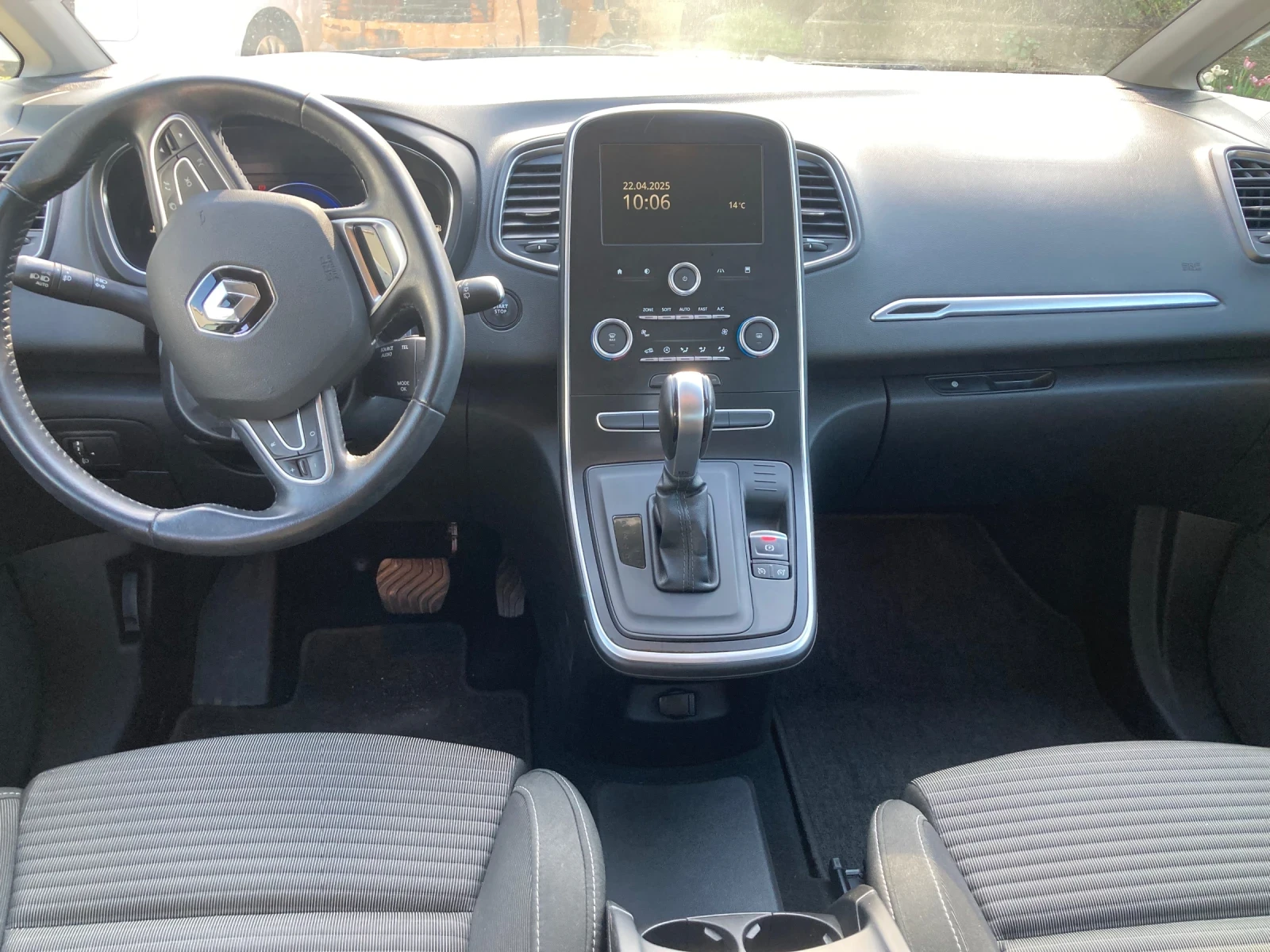 Renault Scenic  - изображение 7
