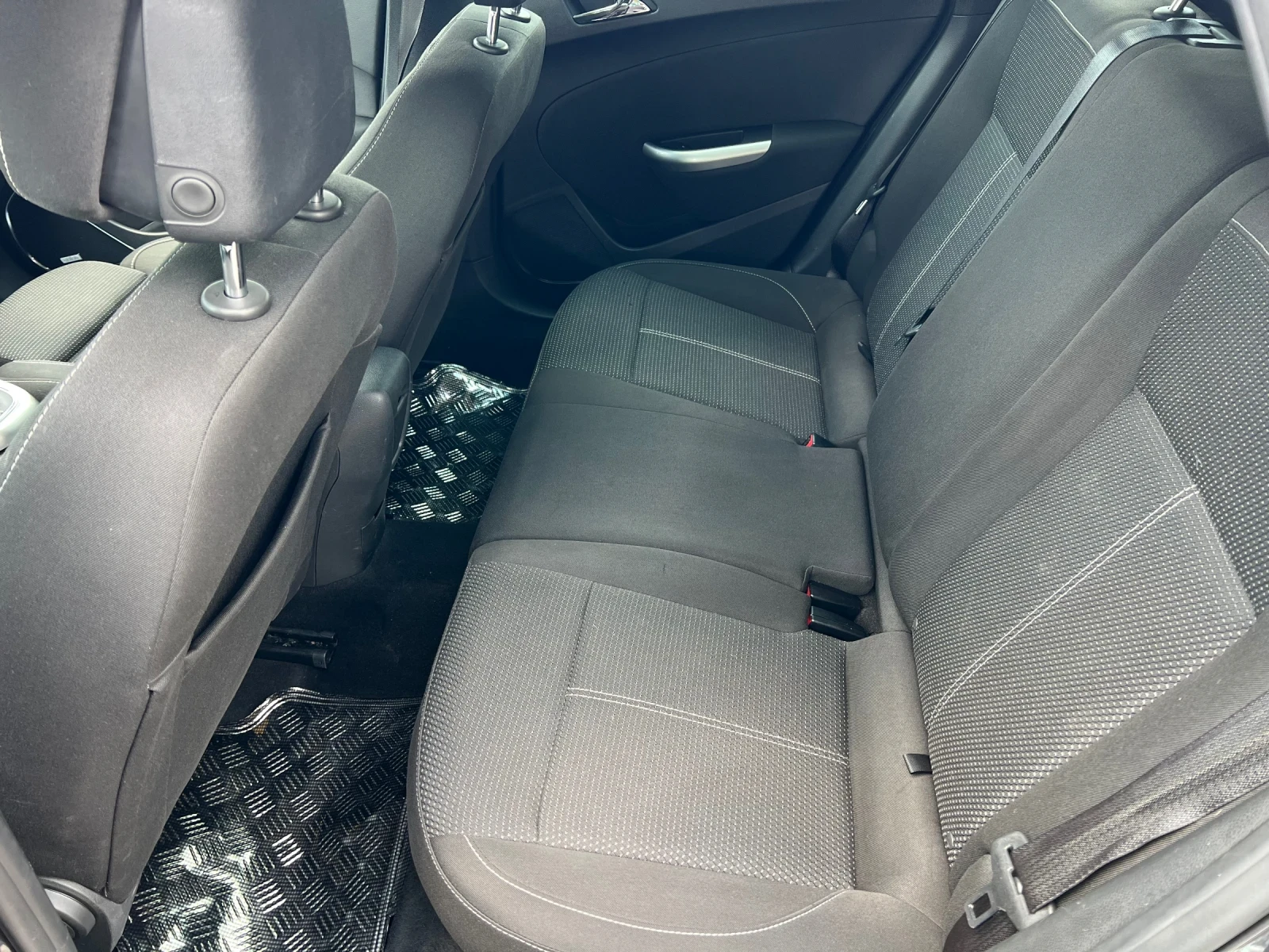 Opel Astra J 1.6T ST* *  | Mobile.bg   11