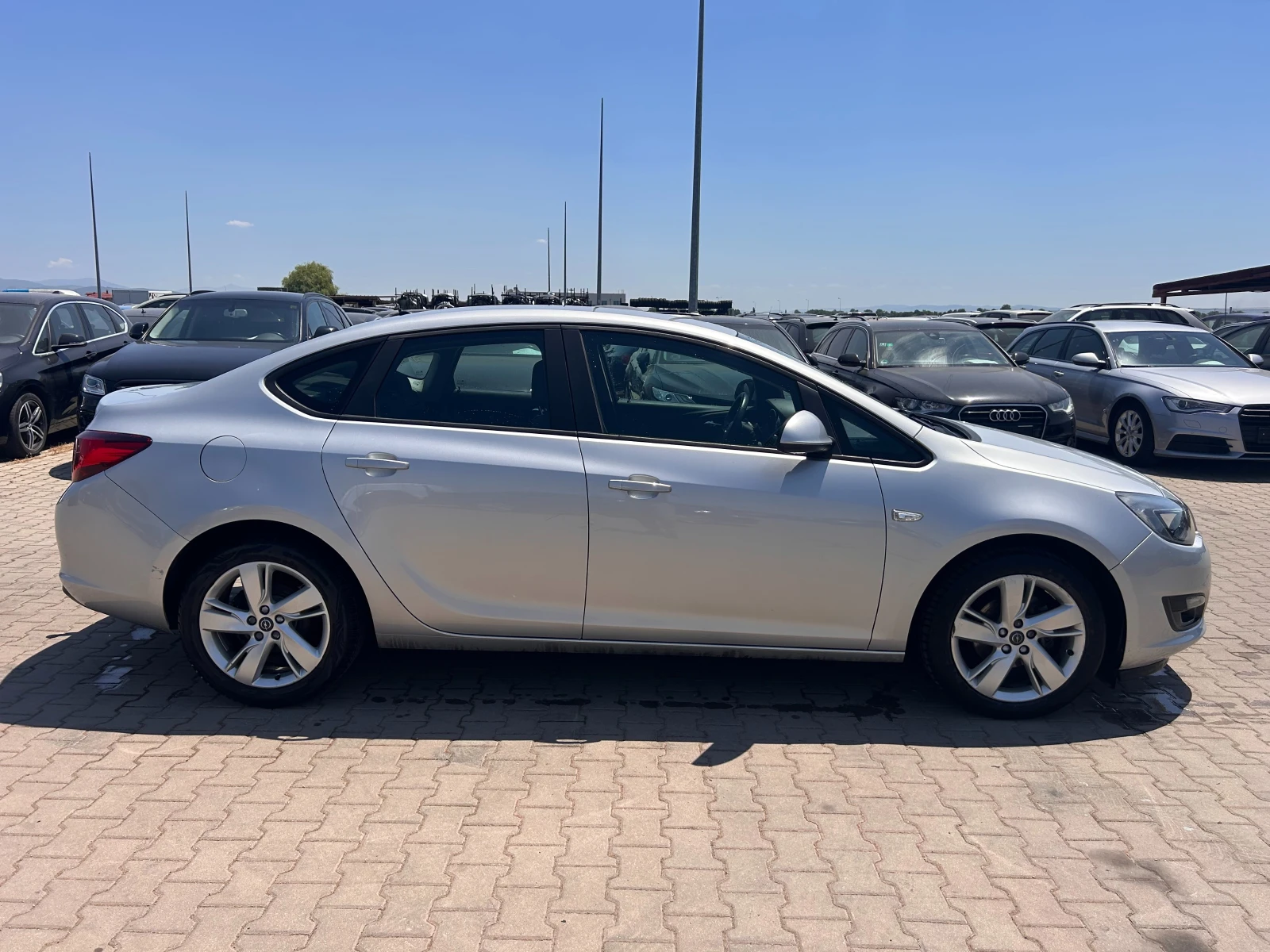 Opel Astra 1.4TURBO EURO 5 - изображение 5