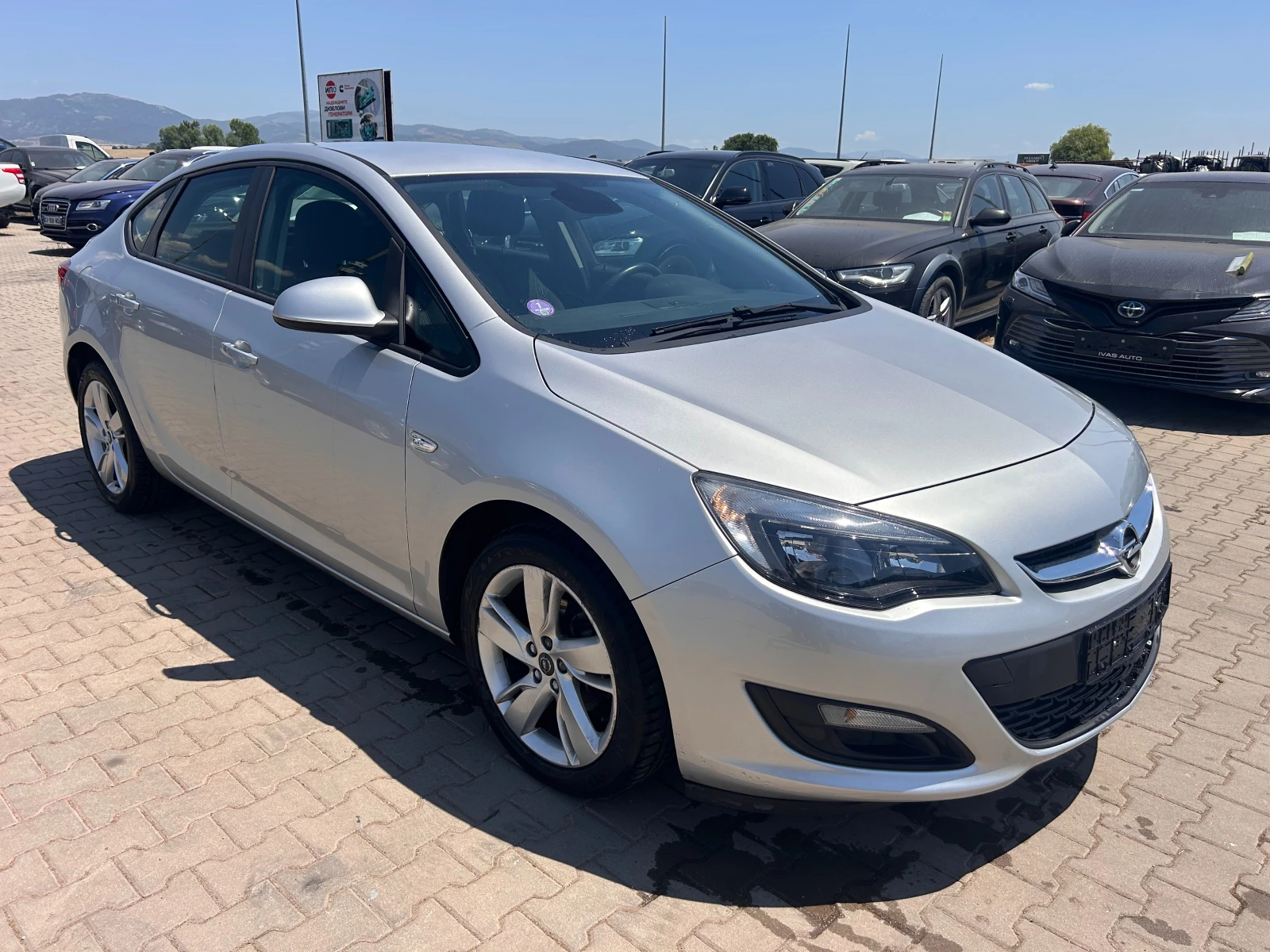 Opel Astra 1.4TURBO EURO 5 - изображение 4