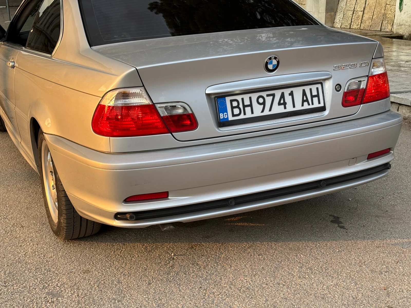 BMW 323  - изображение 4
