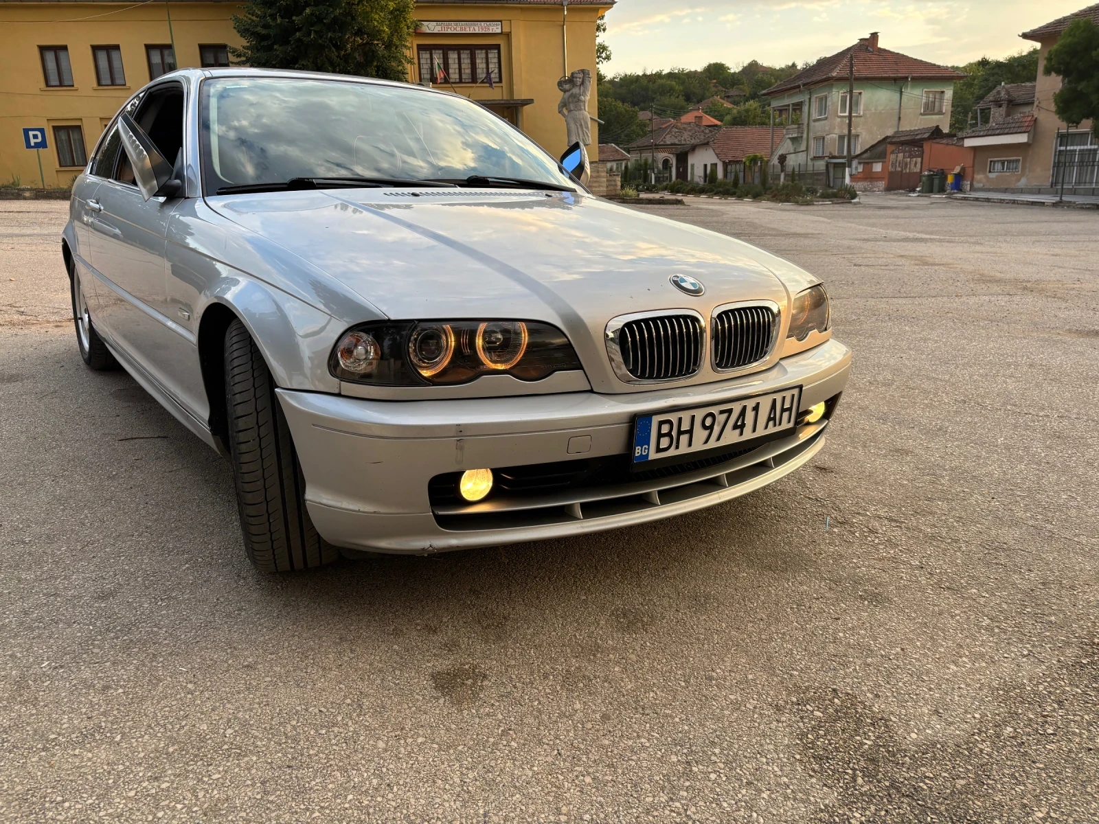 BMW 323  - изображение 2