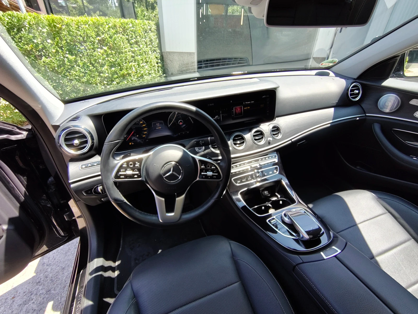 Mercedes-Benz E 400 400D - изображение 10