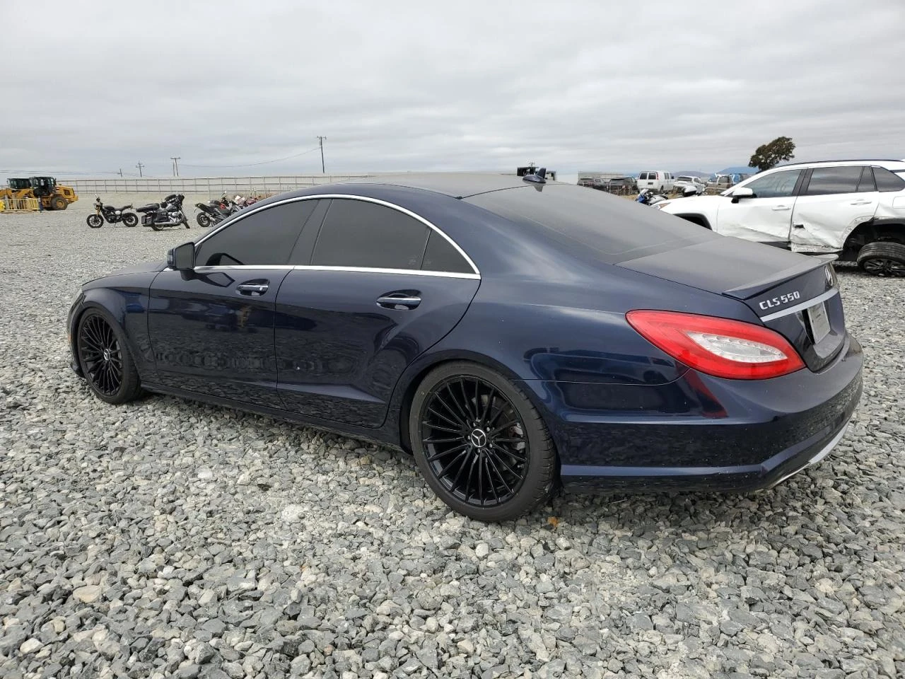 Mercedes-Benz CLS 500 AMG* PACK* HARMON* KARDON* ПОДГРЕВ* ОБДУХВАНЕ* МАС - изображение 4