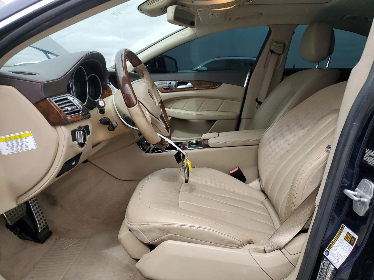 Mercedes-Benz CLS 500 AMG* PACK* HARMON* KARDON* ПОДГРЕВ* ОБДУХВАНЕ* МАС - изображение 9