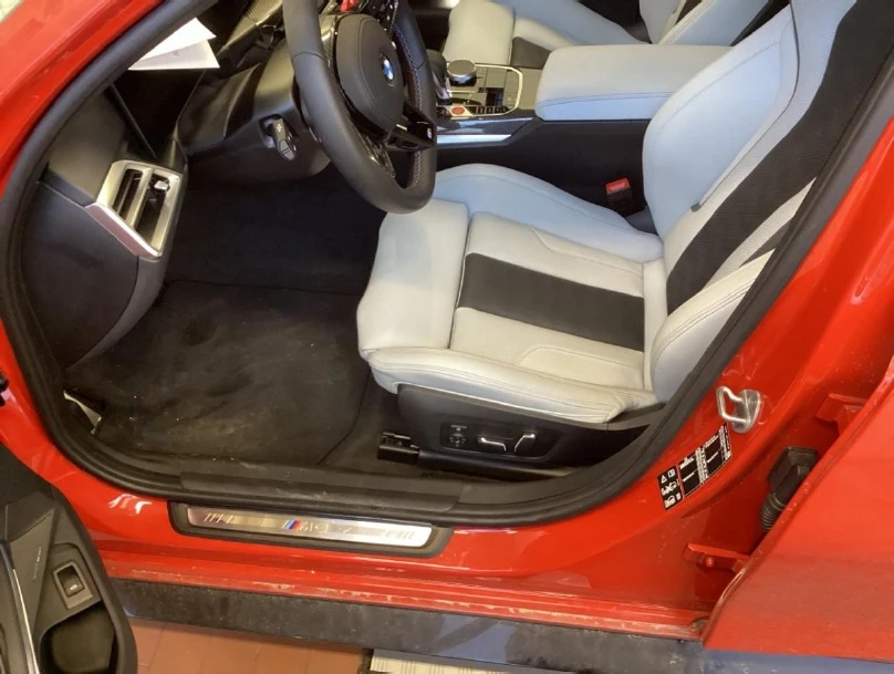 BMW M3 Touring Competition xDrive LCI - изображение 3