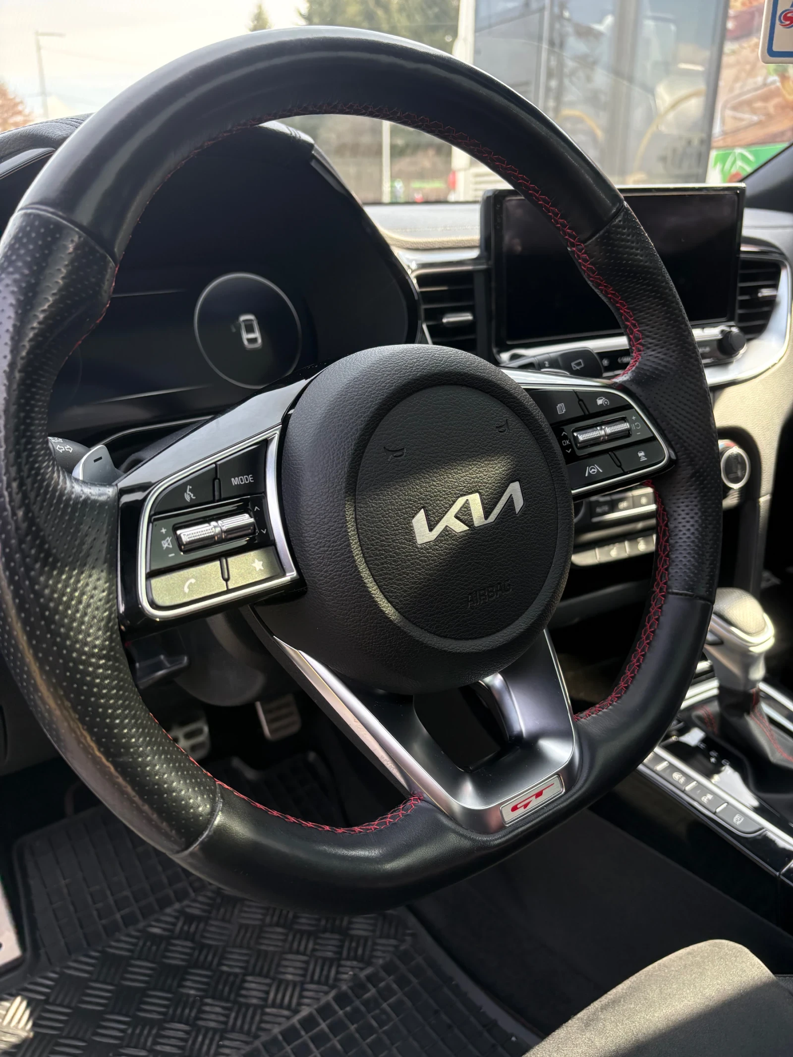 Kia Pro ceed ProCeed GT 1.6 T-GDi 204 к.с. Shooting Brake, снимка 10 - Автомобили и джипове - 53756314