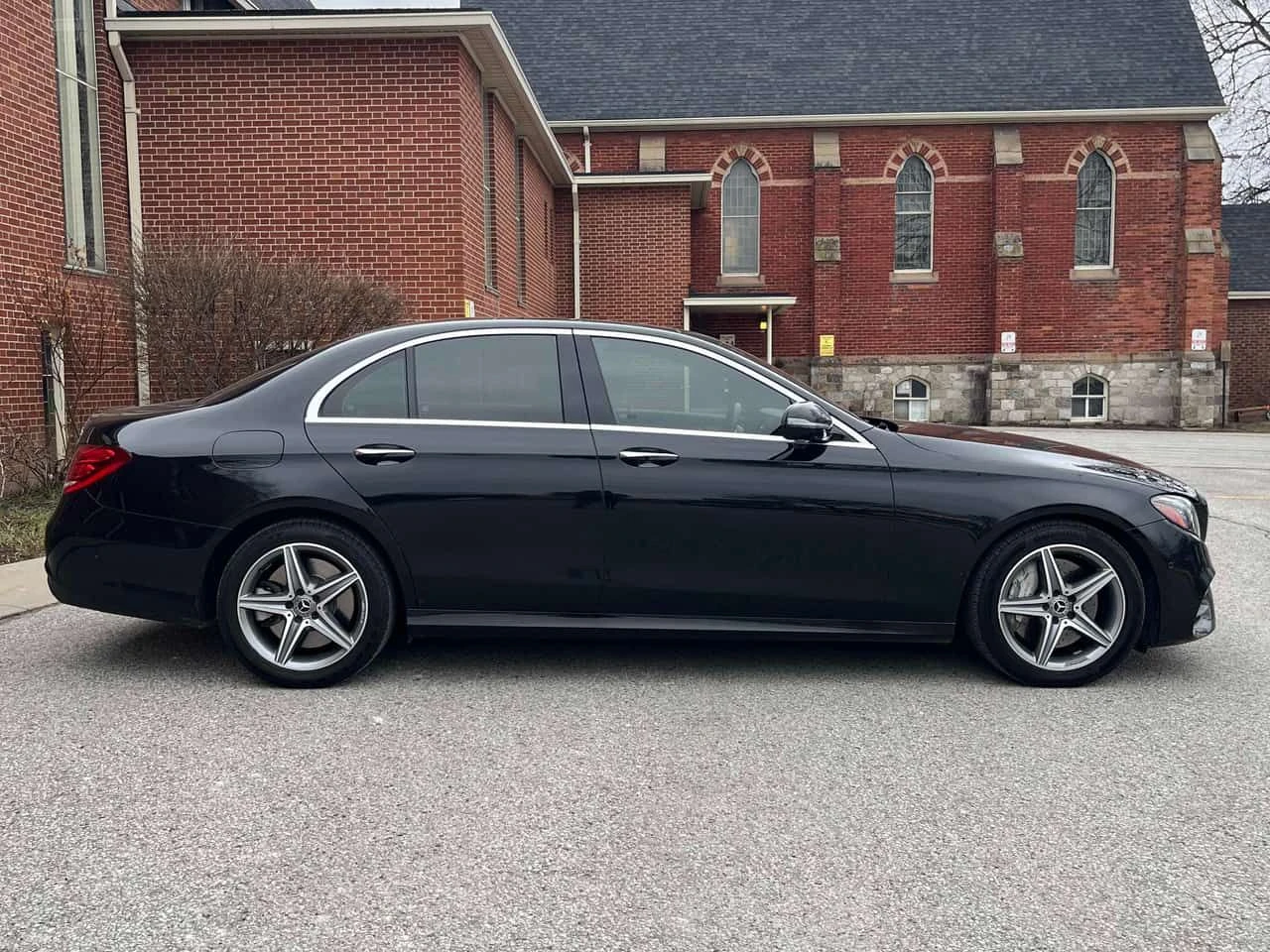 Mercedes-Benz E 450 * ПАНО* КЕЙЛЕС* ПОДГРЕВ* , снимка 3 - Автомобили и джипове - 53932317