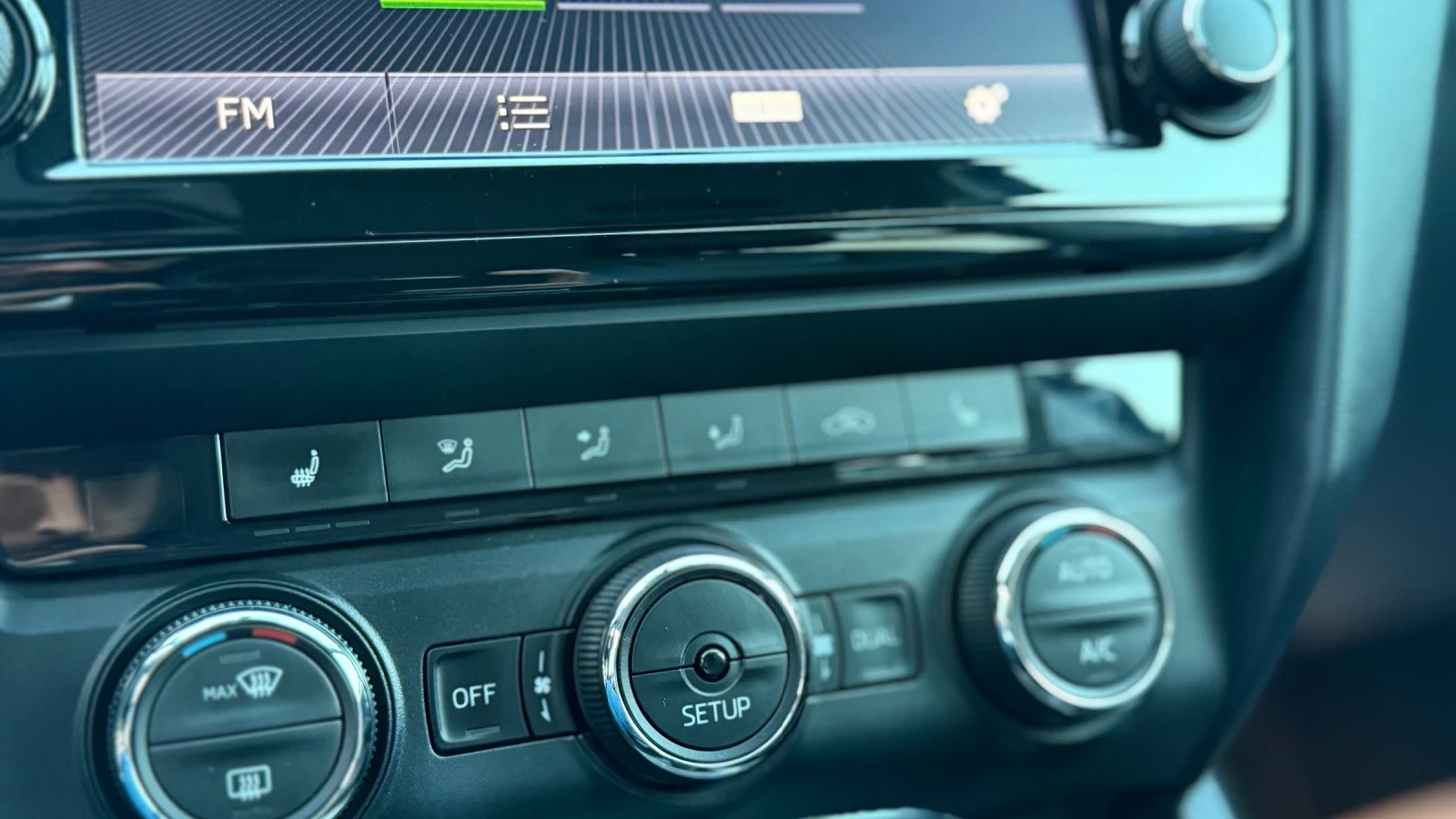 Skoda Octavia 1.8TFSI, снимка 10 - Автомобили и джипове - 53979225